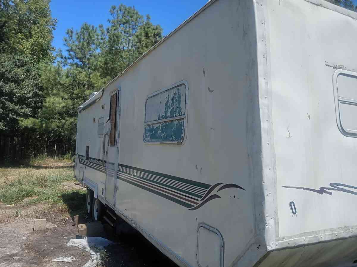 camper - Liberty, Texas - FleaMarketBay