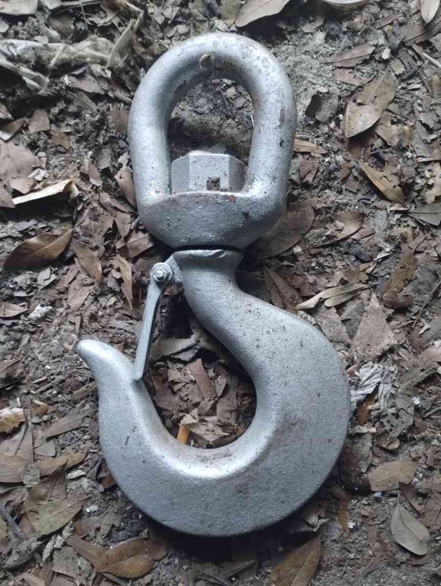 CrosbyLaughlin 10 Ton Swivel Hook - Archer, Florida