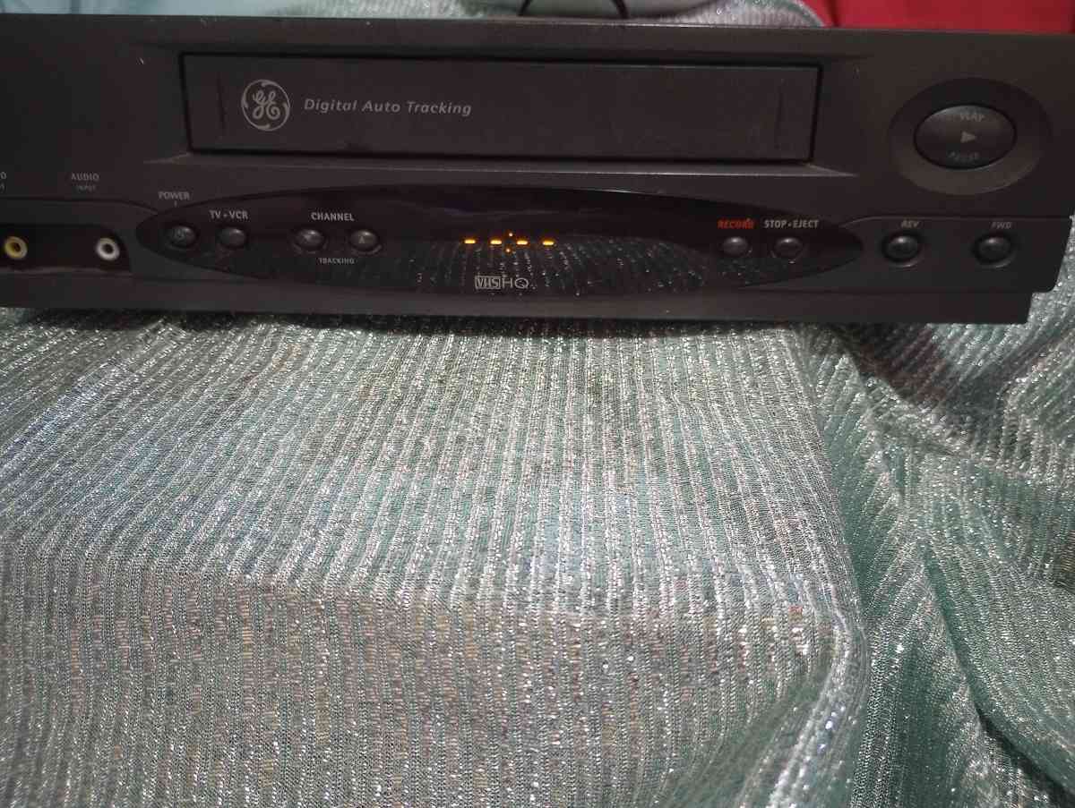 GE VCR and Homedics Heating Exfoliator for the Hands - Alamosa, Colorado - FleaMarketBay