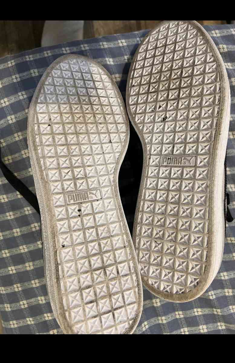 Puma suede sneakers - Dedham, Massachusetts - FleaMarketBay