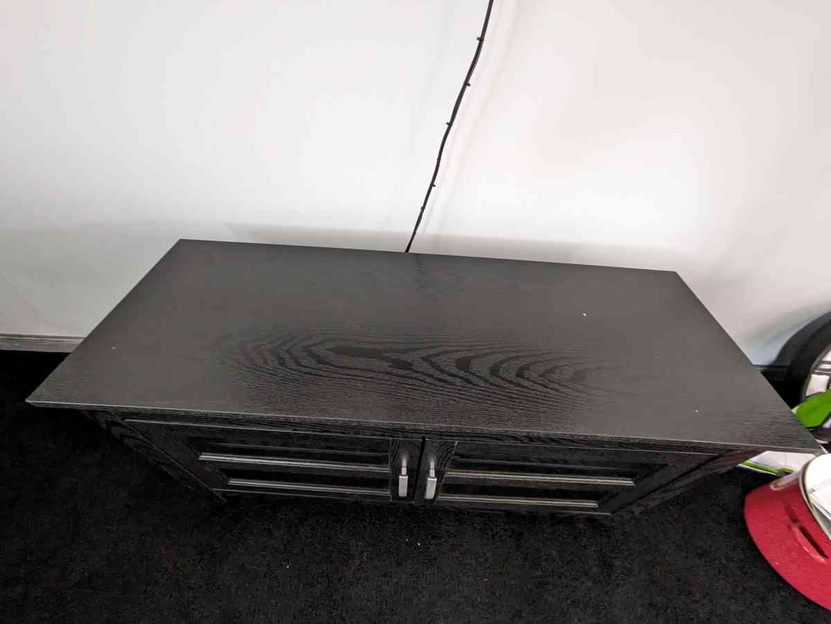 Media stand - Butler, Pennsylvania - FleaMarketBay