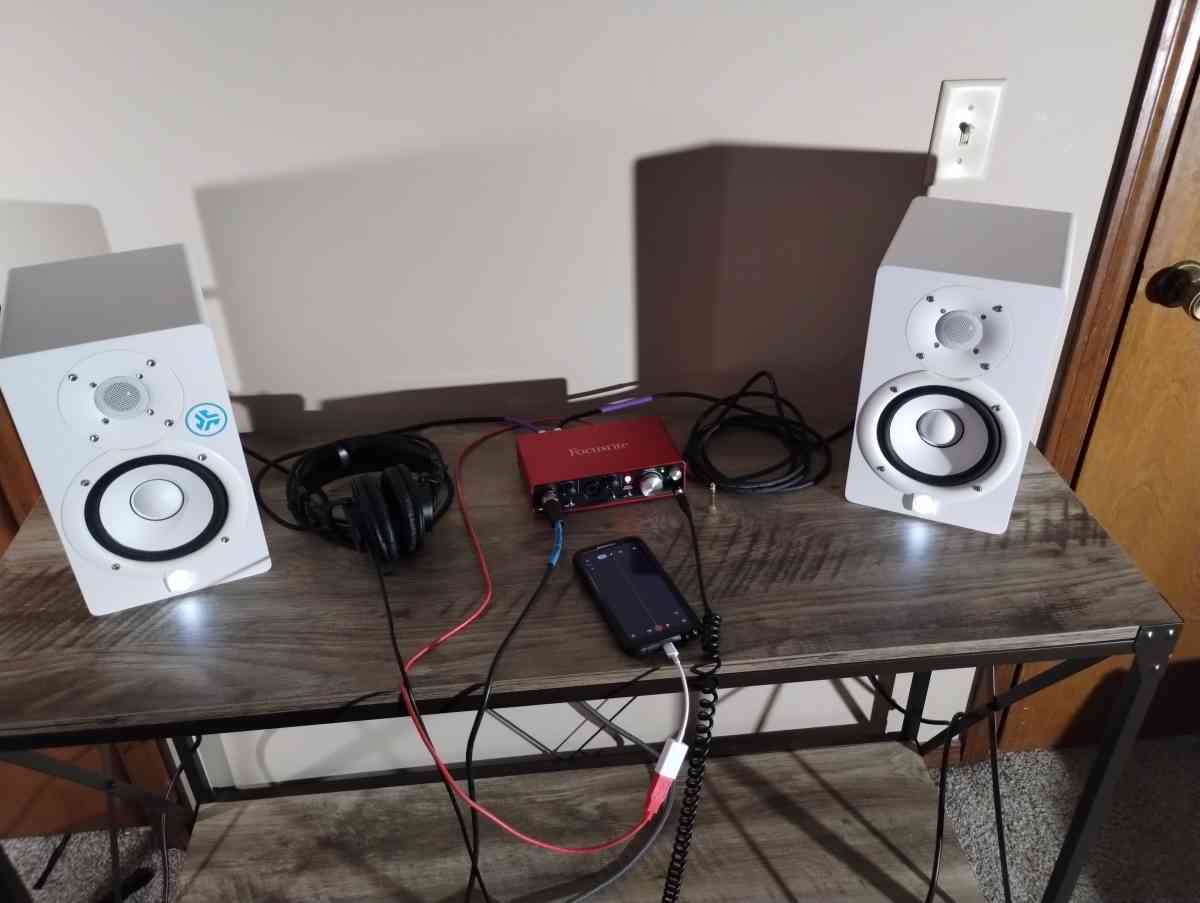 A Home Studio That Wont Break The Bank - Bloomington, Illinois