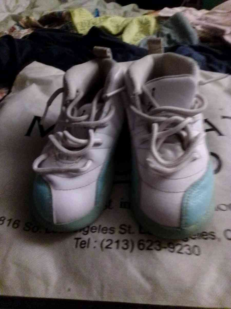 childs size 9 Jordon shoes - Las Vegas, Nevada