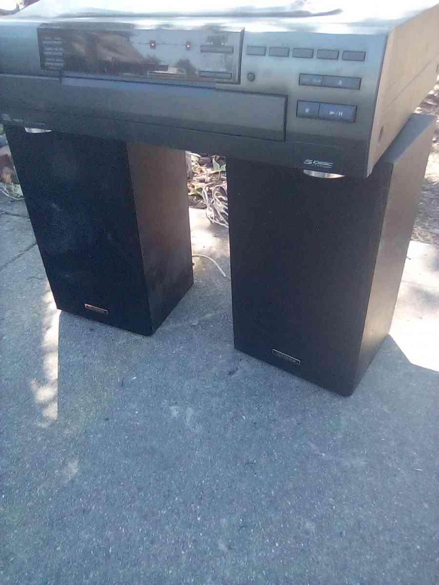 Kenwood 5 disk changer - San Joaquin, California