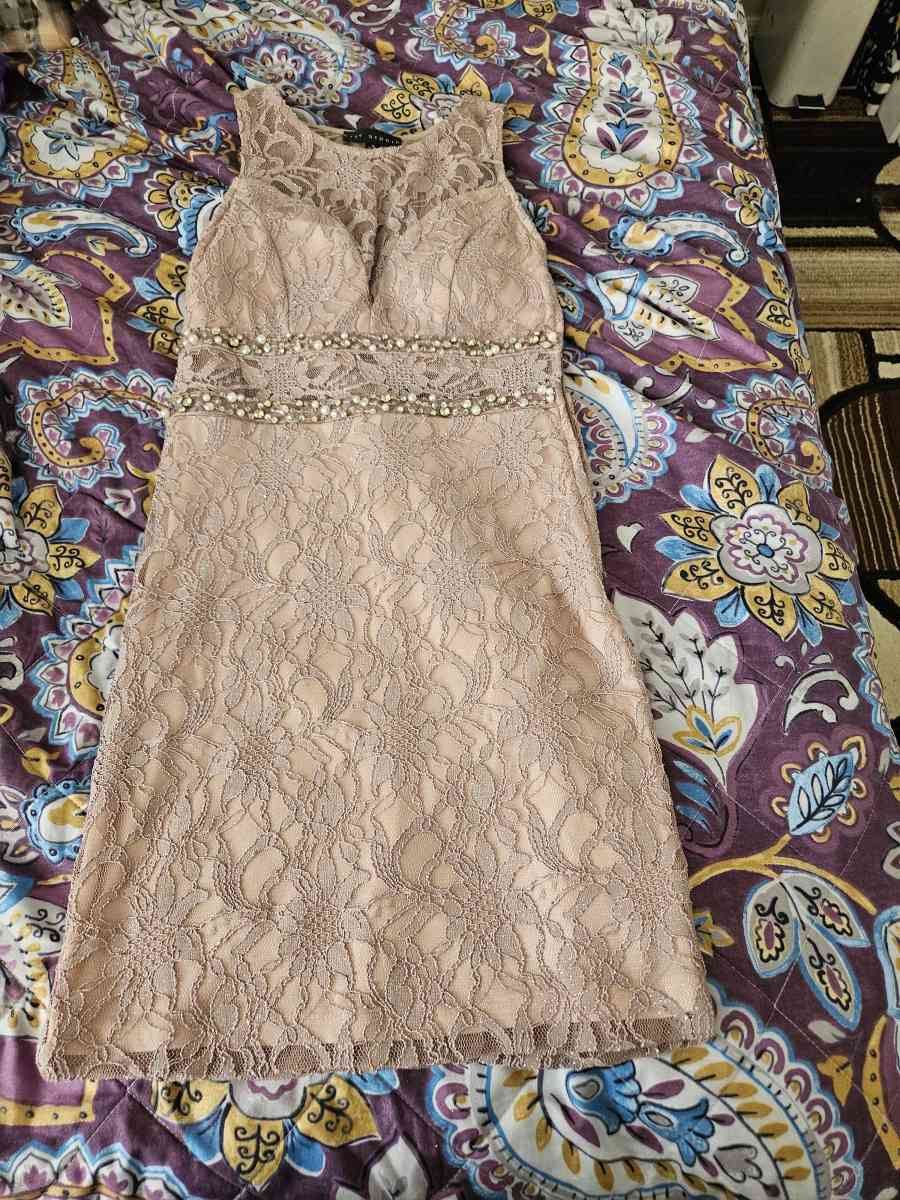 Dress - Surprise, Arizona - FleaMarketBay