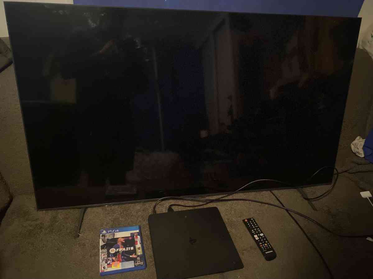 Samsung tv 55 inch and a ps4 - Edinburg, Texas
