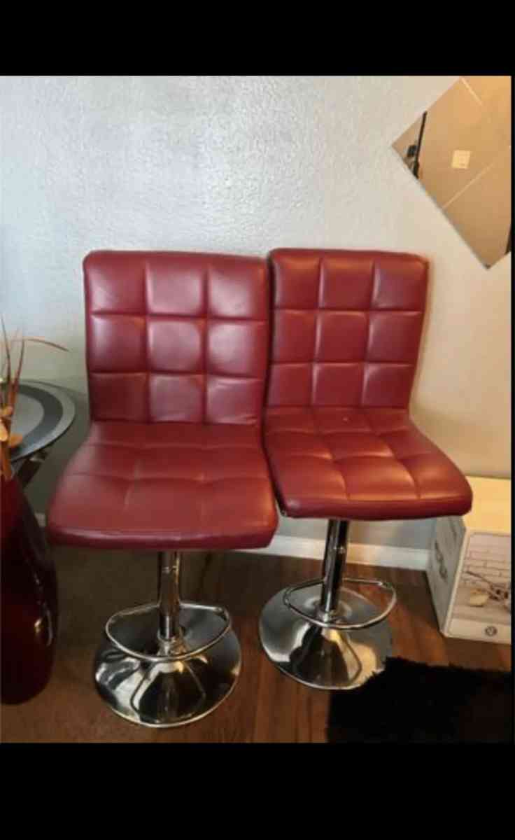 2 chairs - Dallas, Texas