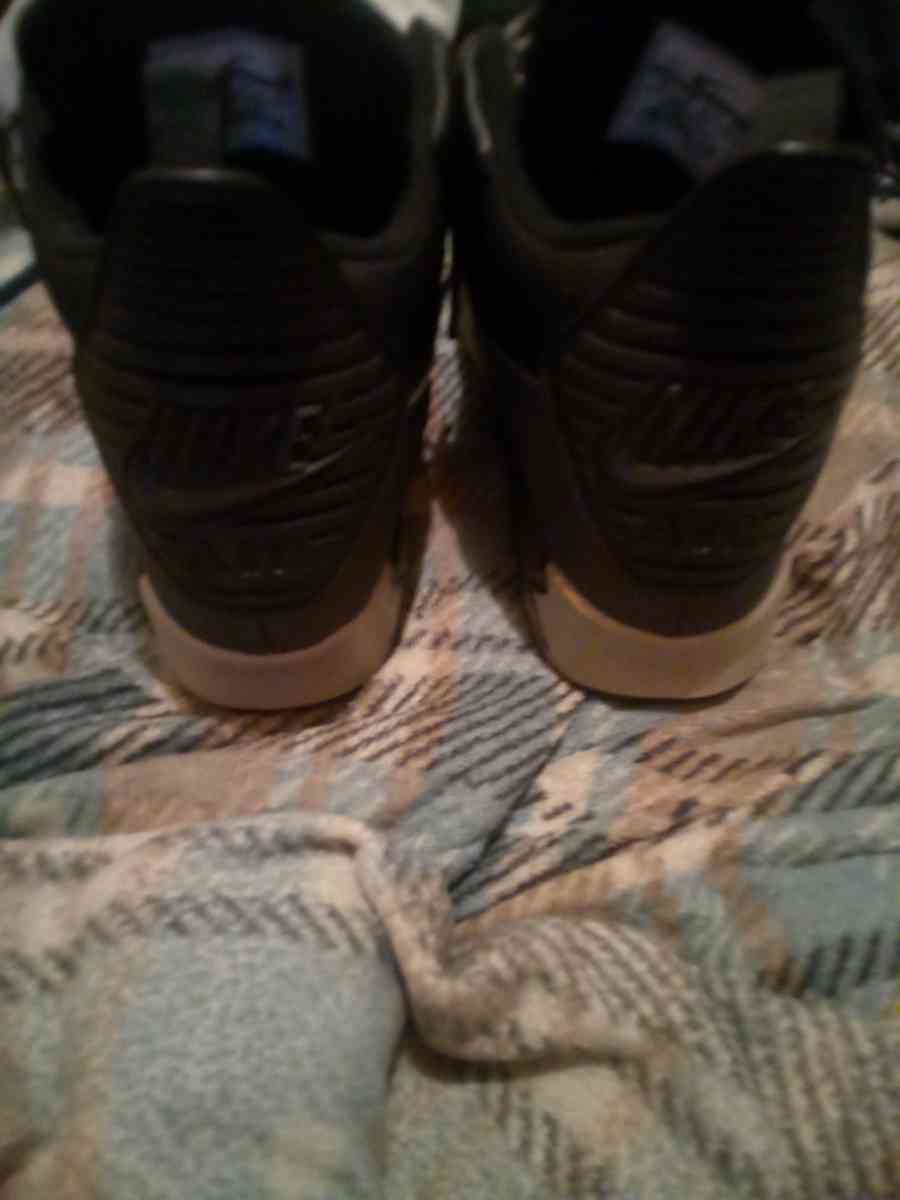 Air Max 90 sneakers boots goats - Detroit, Michigan - FleaMarketBay
