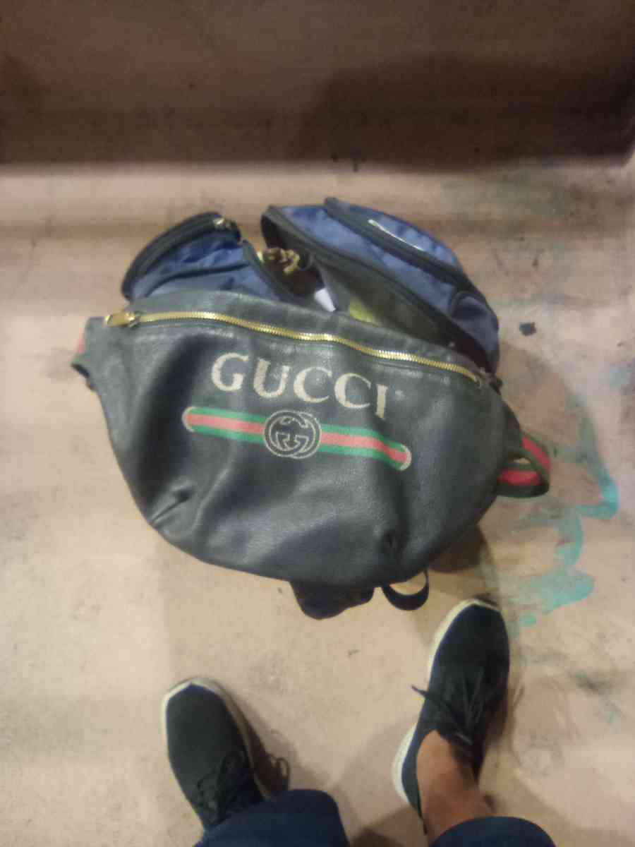 fanny pack - Los Angeles, California