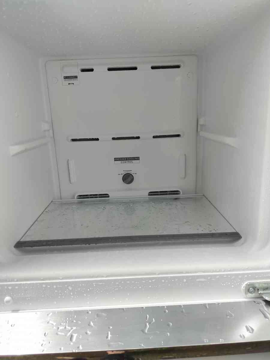 whirlpool Fridges - Louisville, Kentucky - FleaMarketBay