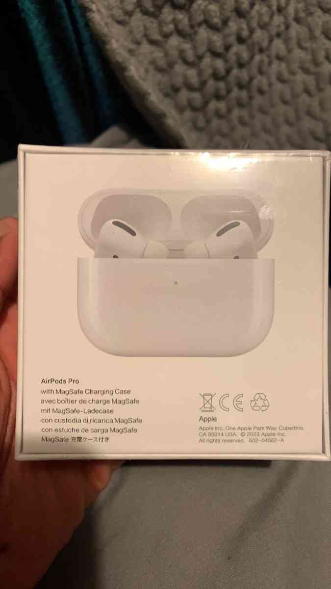 AirPod Pros 2nd gen - Perry, Florida