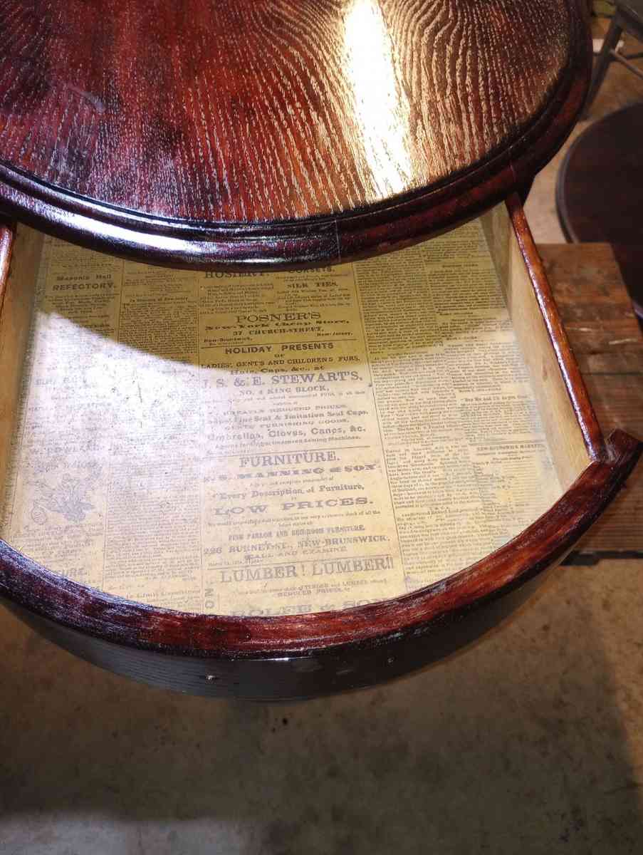 Table - Conroe, Texas - FleaMarketBay