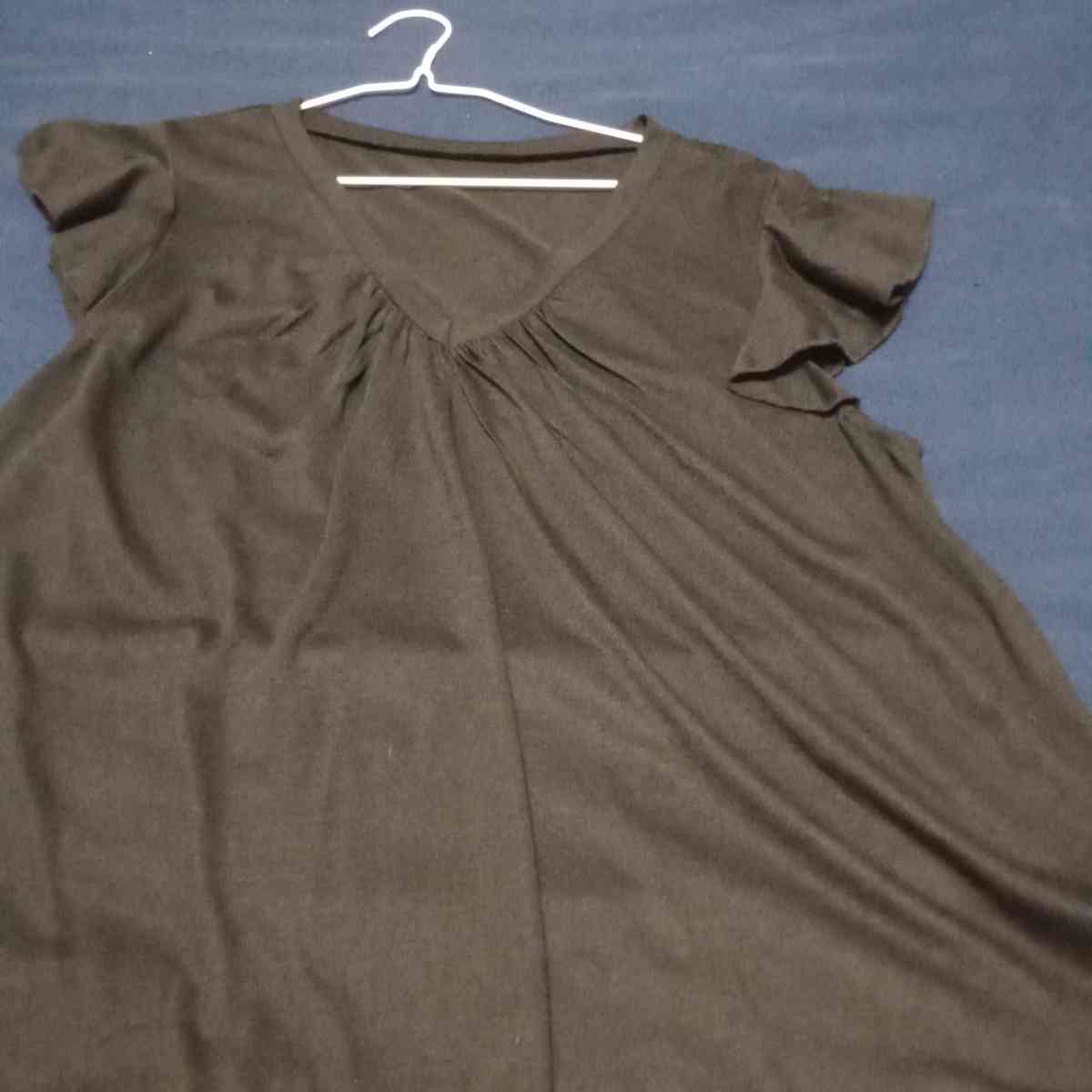 black casual shirt - Walterboro, South Carolina