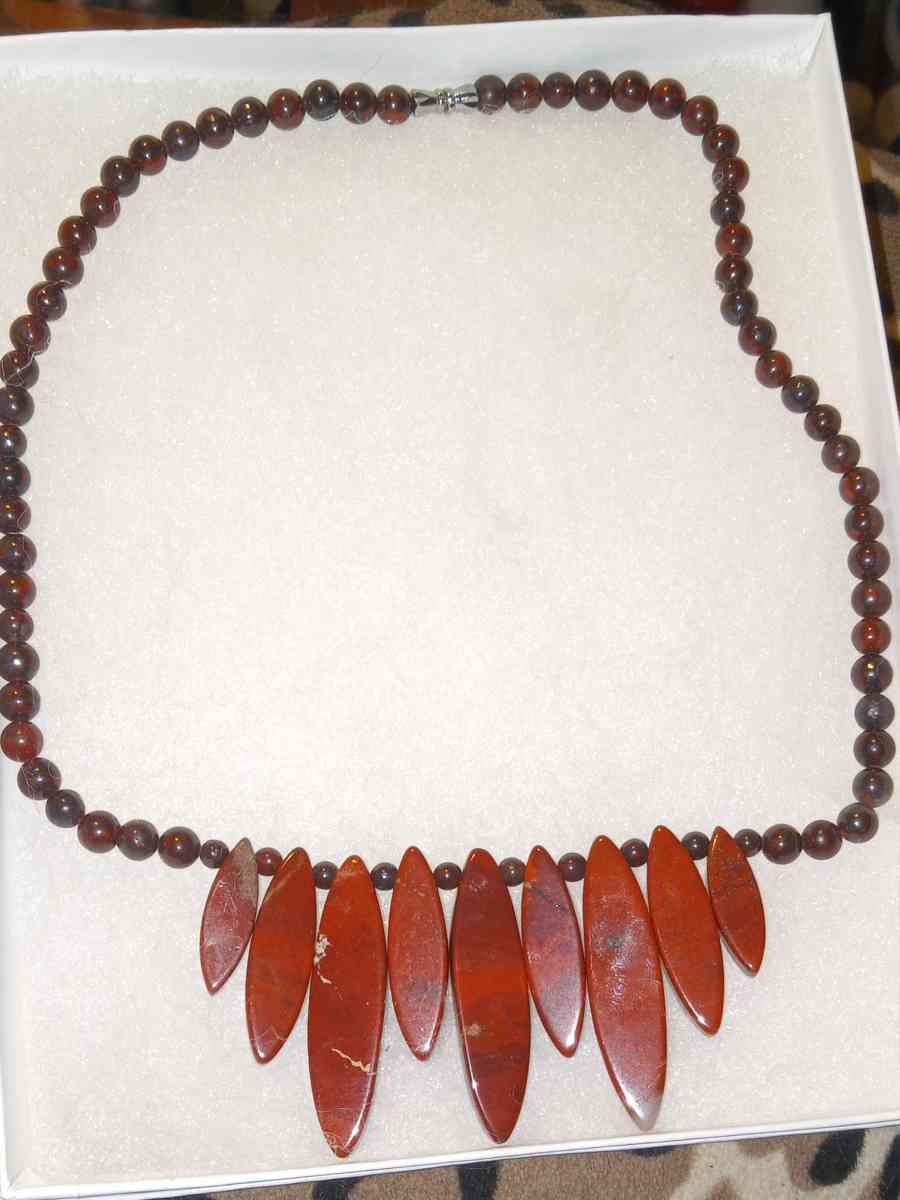 NECKLACE SET ill match bracelet with 2 pair earring - Indianola, Iowa - FleaMarketBay