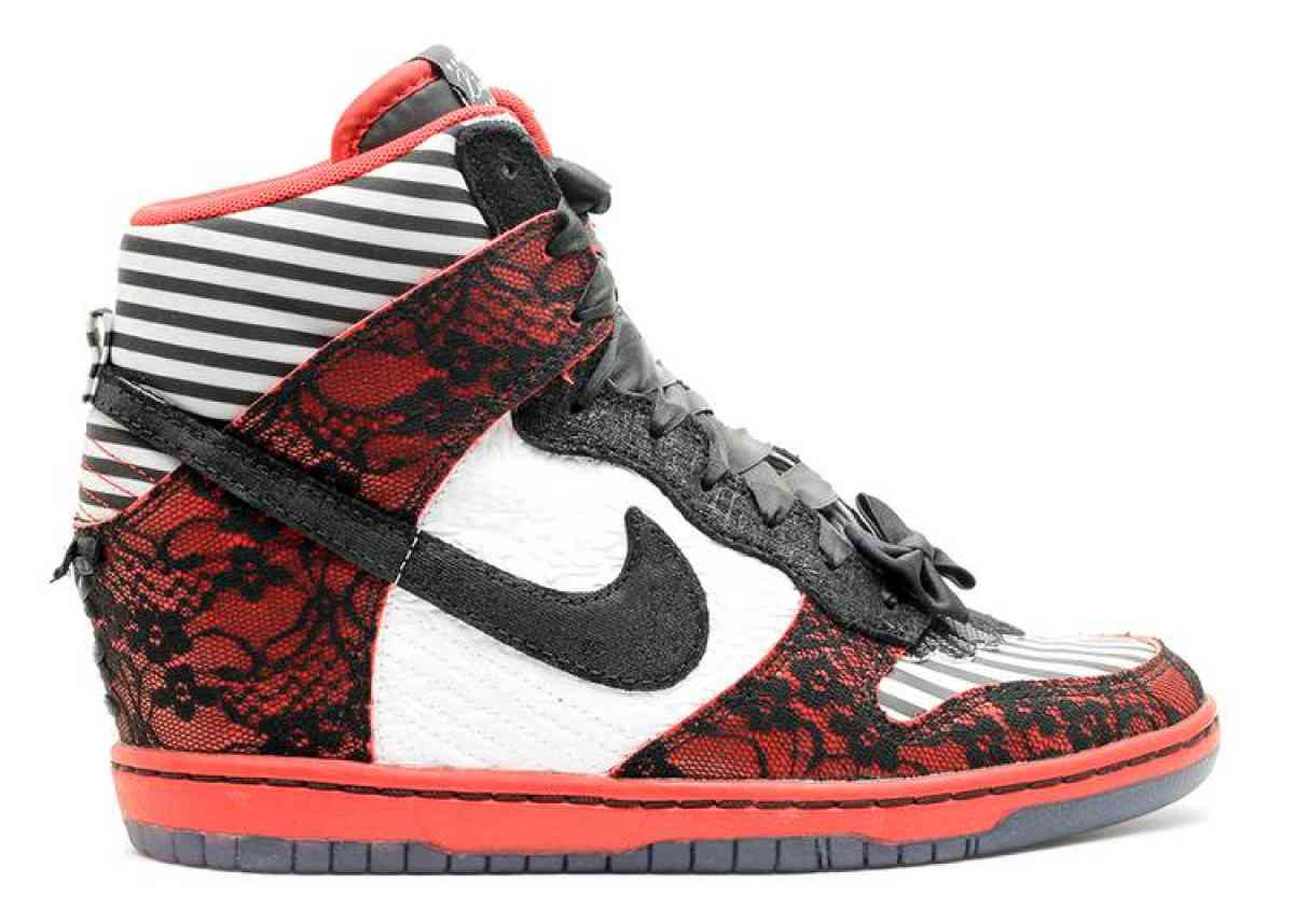 rare womens nikes - Fort Lauderdale, Florida