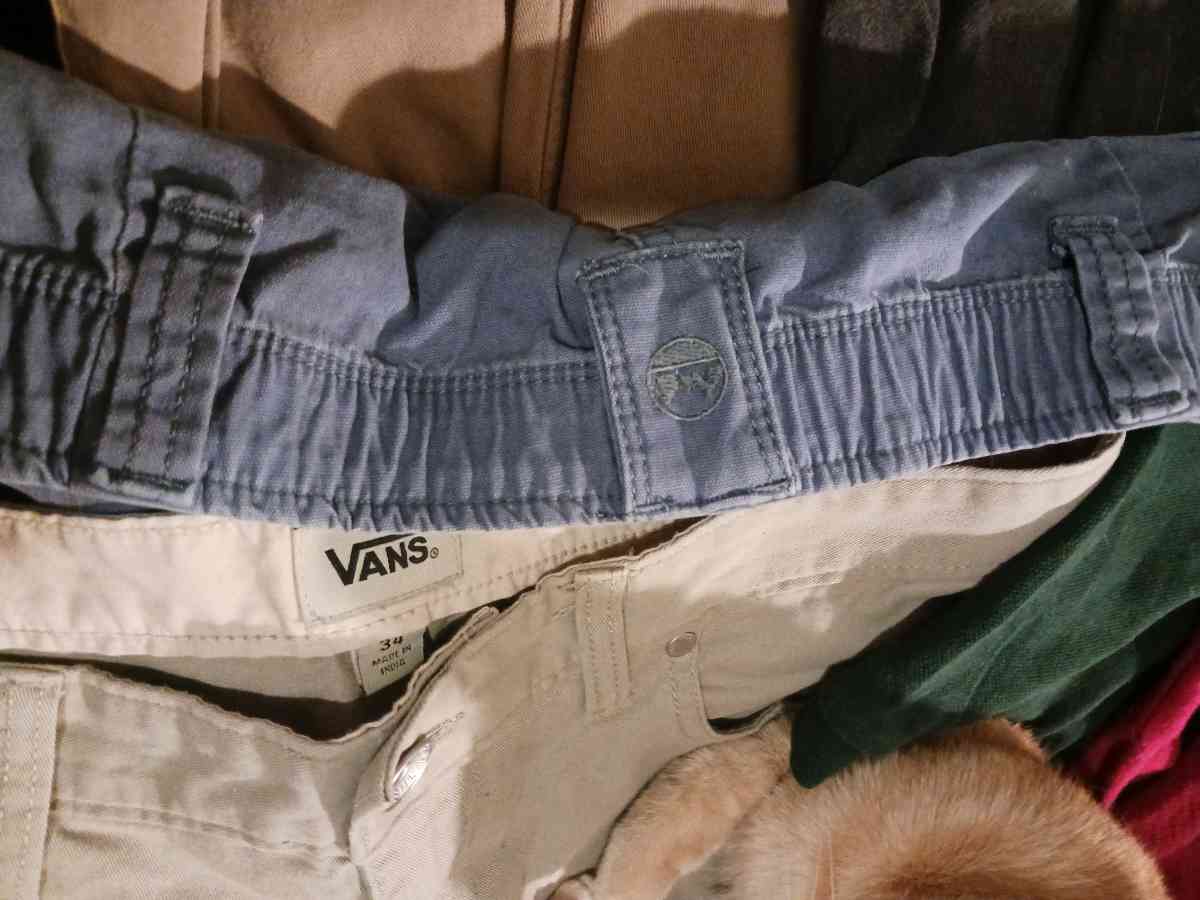 Mens Name Brand Clothing Lot - San Antonio, Texas - FleaMarketBay