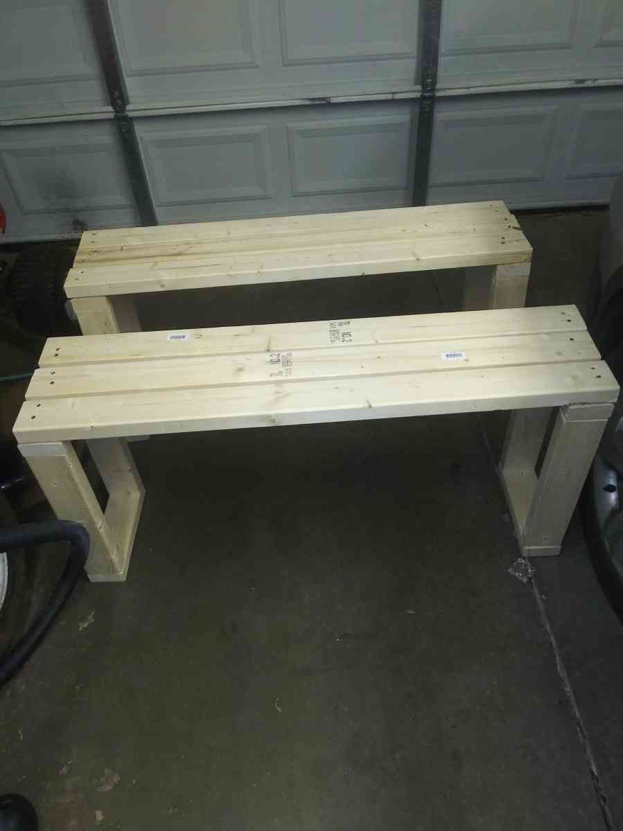 2 Benches - Mauldin, South Carolina - FleaMarketBay