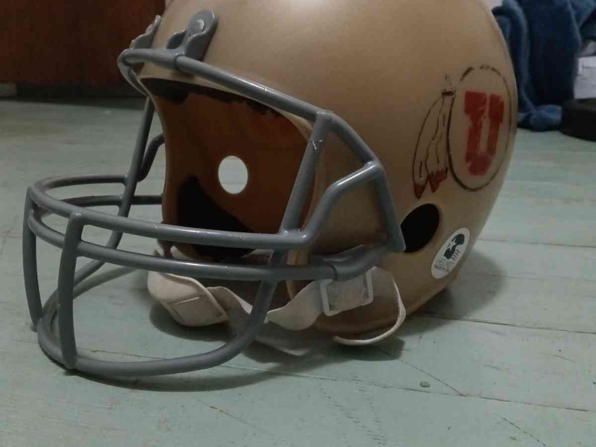 Child football helmet - Bluff, Utah - FleaMarketBay