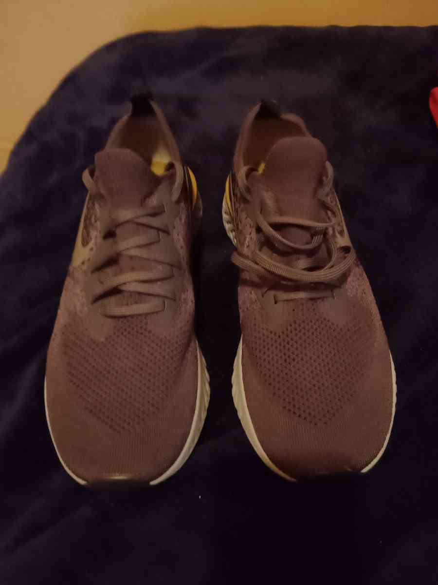 epic react Nike size 12 - Detroit, Michigan
