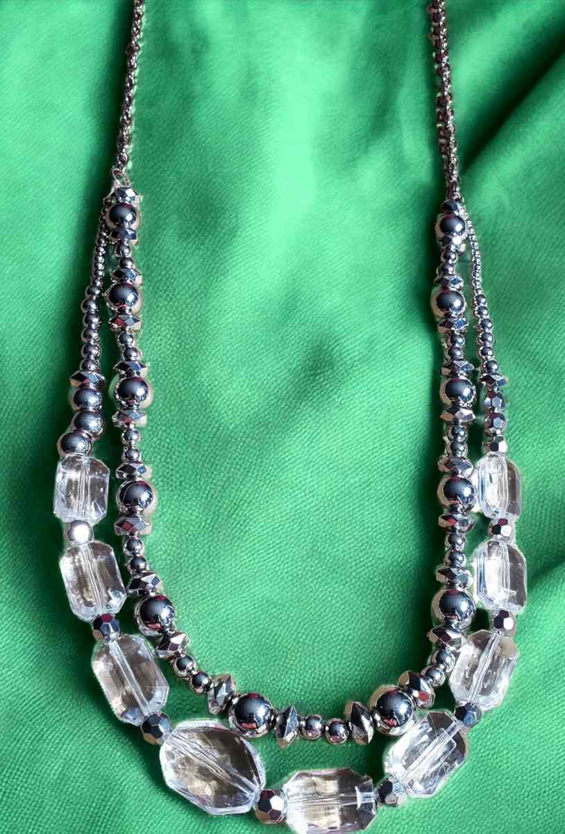 Necklace Bracelet and Earring Set - Youngsville, Louisiana