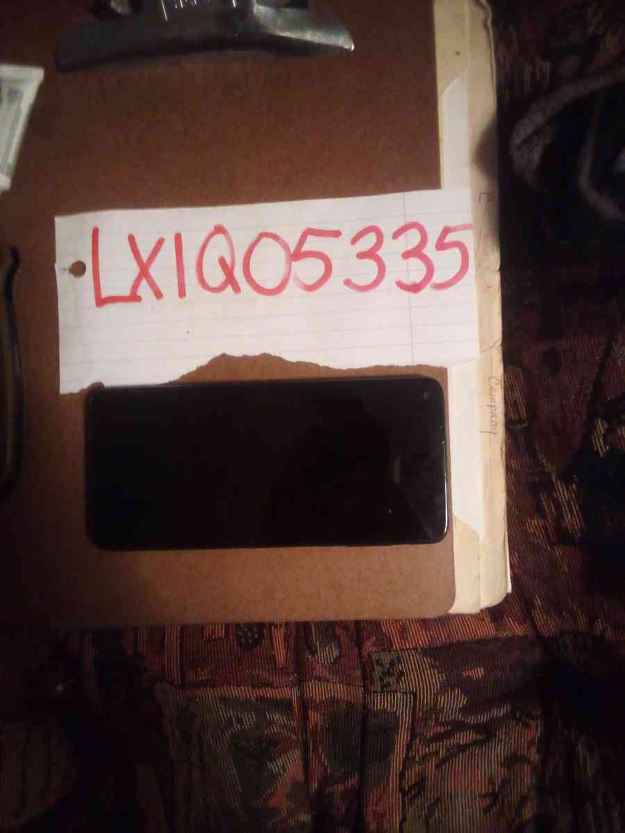 Motorola smartphone phone - Summerville, South Carolina - FleaMarketBay