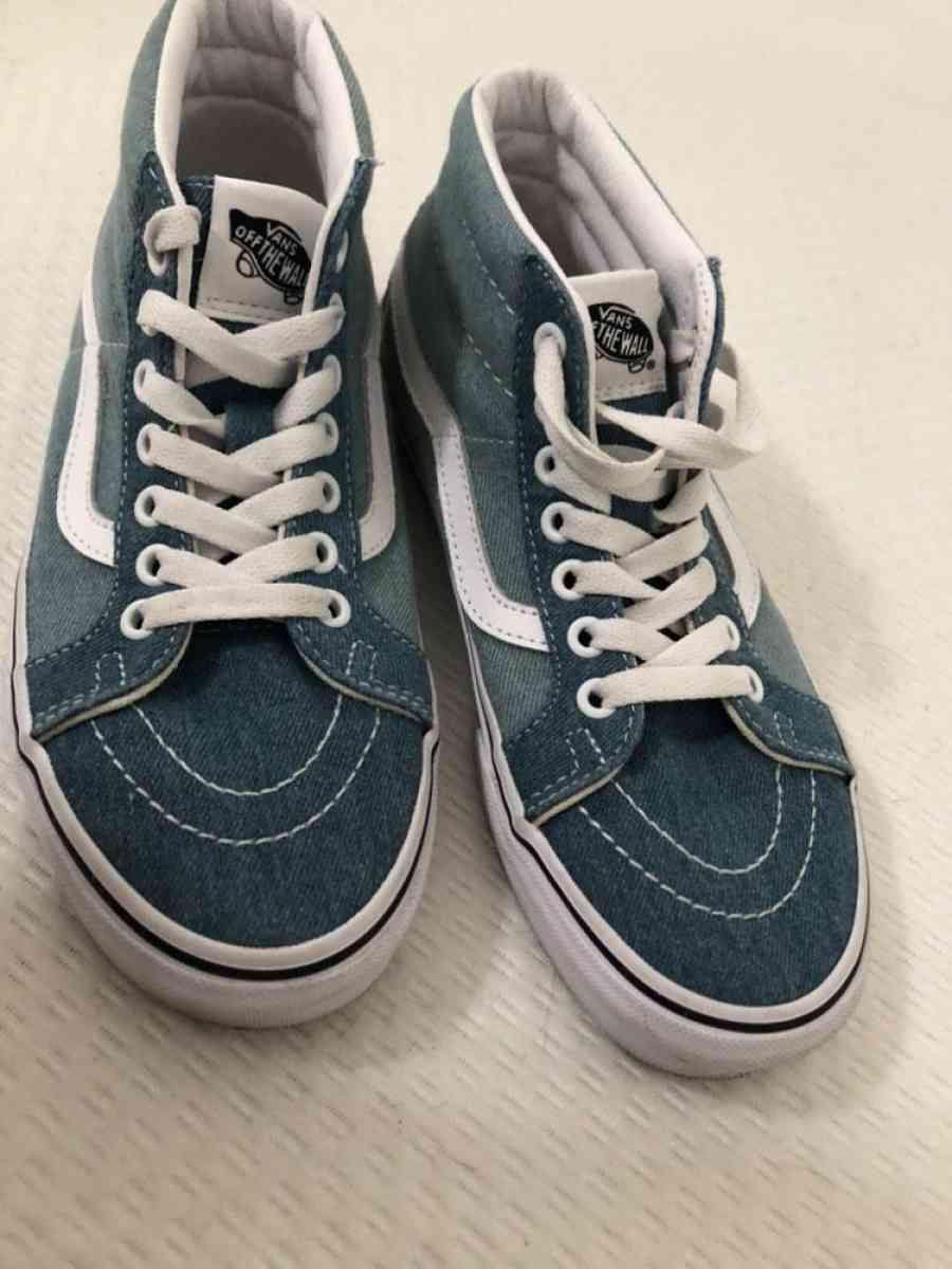 New light blue Vans brand shoe - Kissimmee, Florida