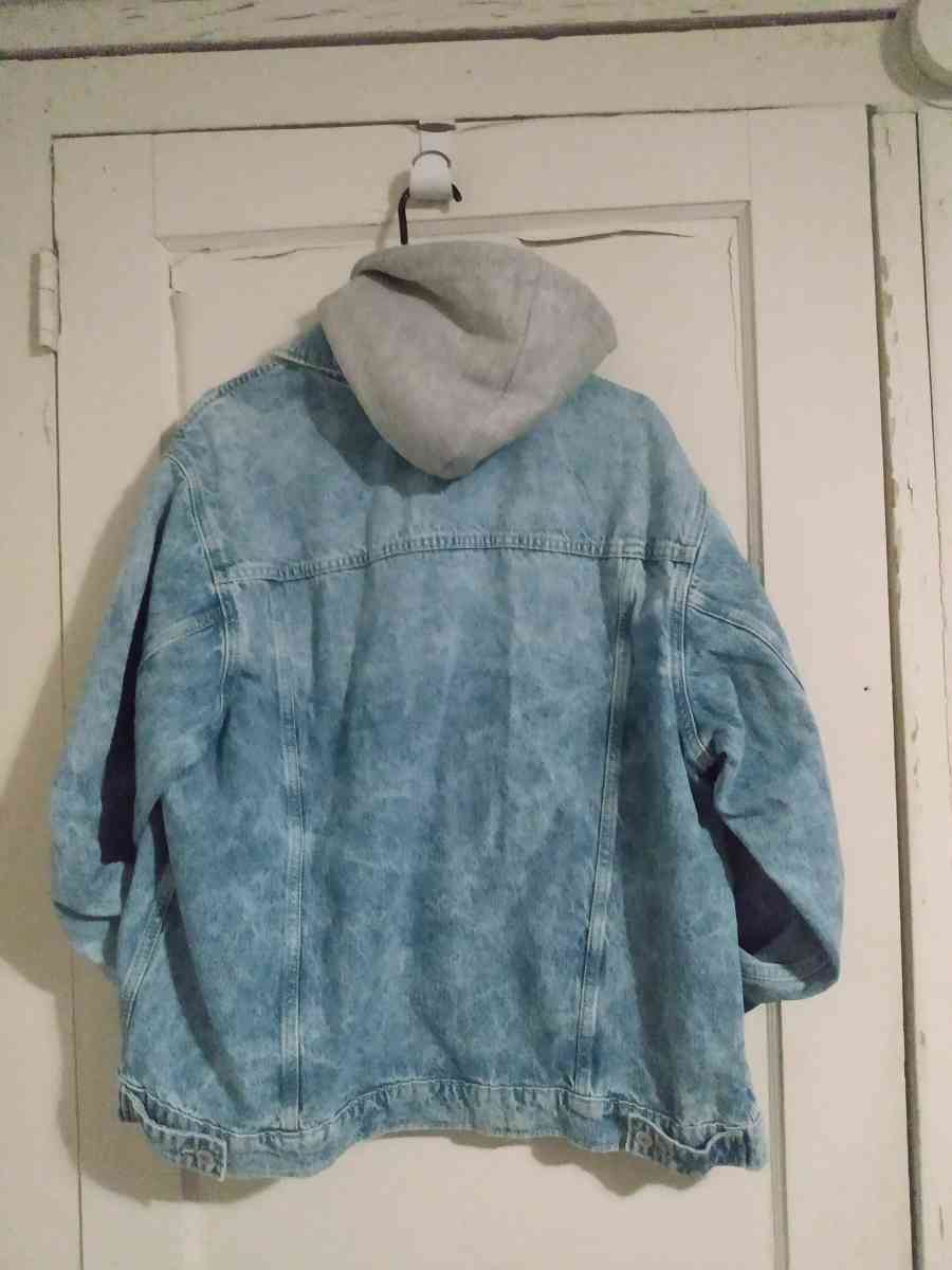 Arizona jean jacket - Gaston, North Carolina - FleaMarketBay