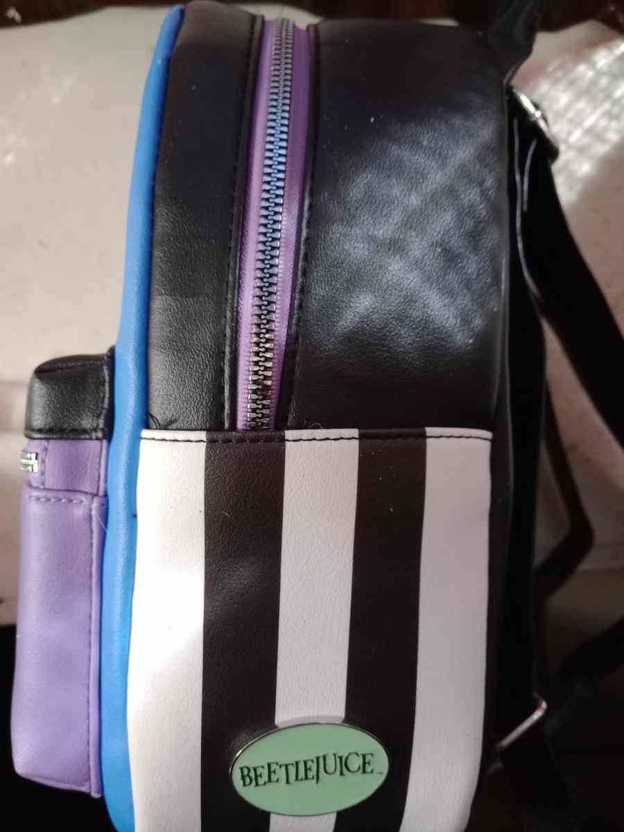 her universe beatlejuice sandworm mini backpack exclusive - Austin, Texas - FleaMarketBay