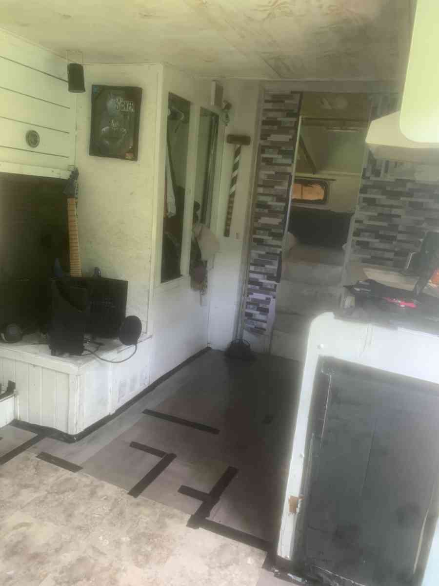 25ft 5th wheeler - Titusville, Florida - FleaMarketBay