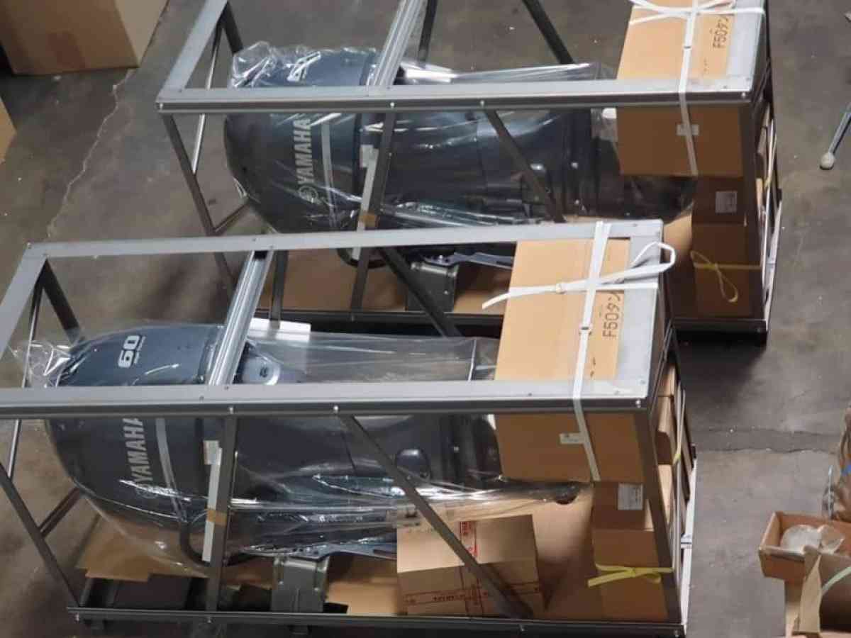 Boats engines and parts available - Miami Beach, Florida - FleaMarketBay