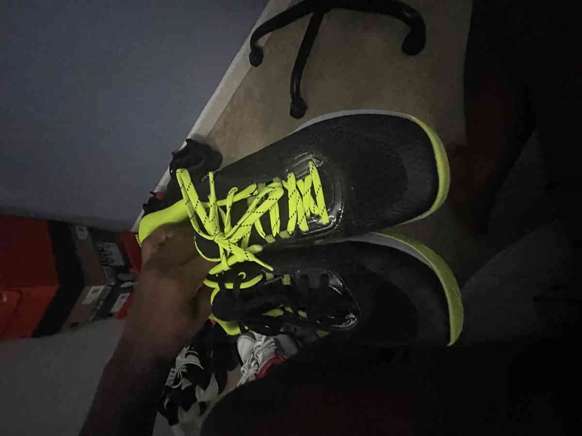 circuit currys size 9 - Statesville, North Carolina