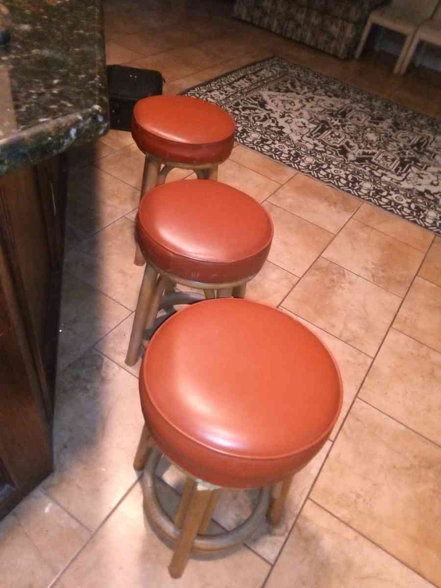 3 bar stools 100 - Corpus Christi, Texas - FleaMarketBay