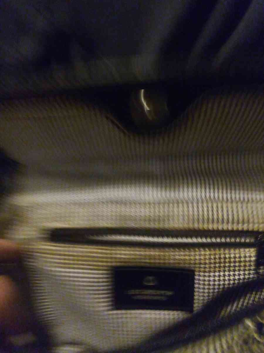 LIZ Clainborne ACCESSORIES - Madison, Illinois - FleaMarketBay