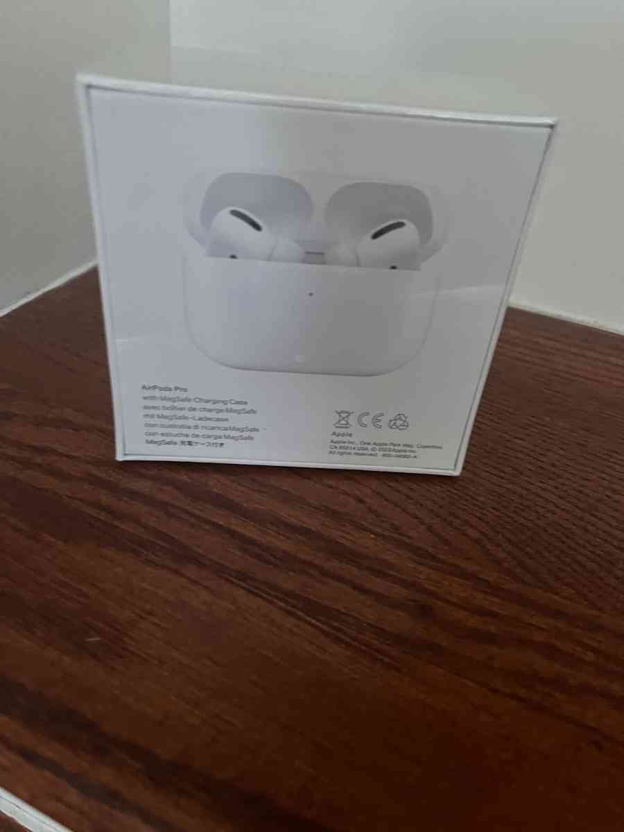 AirPods Pro 1 - South River, New Jersey