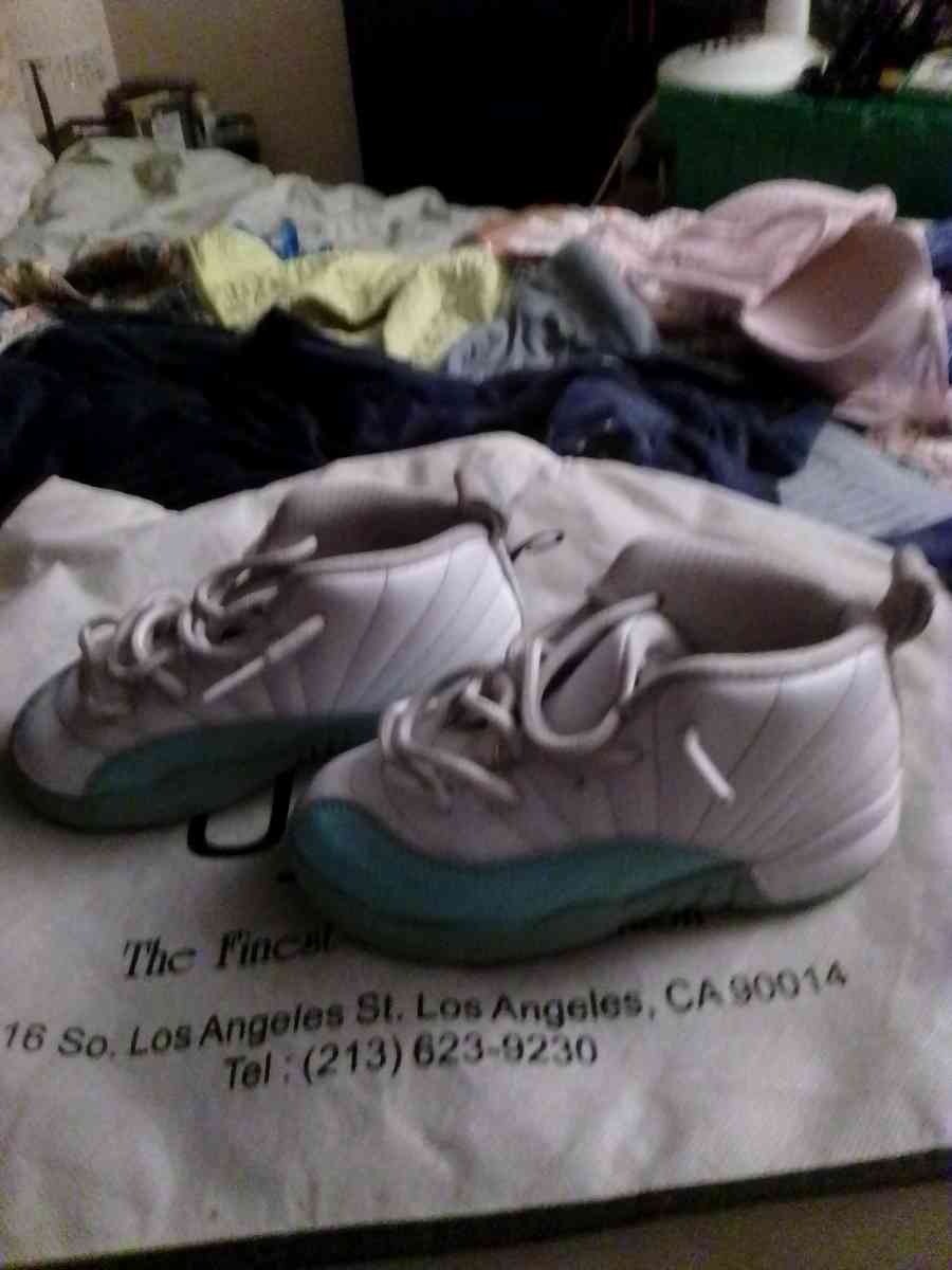 childs size 9 Jordon shoes - Las Vegas, Nevada - FleaMarketBay