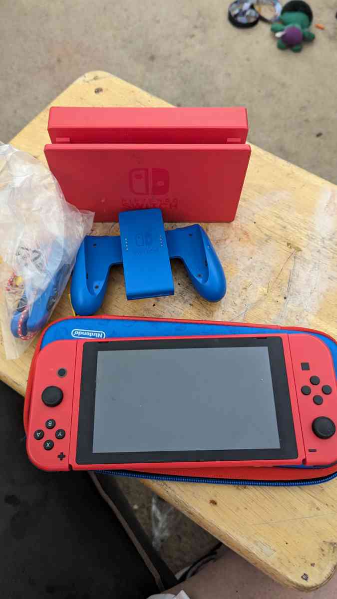 Nintendo Switch Bundle - Montclair, California