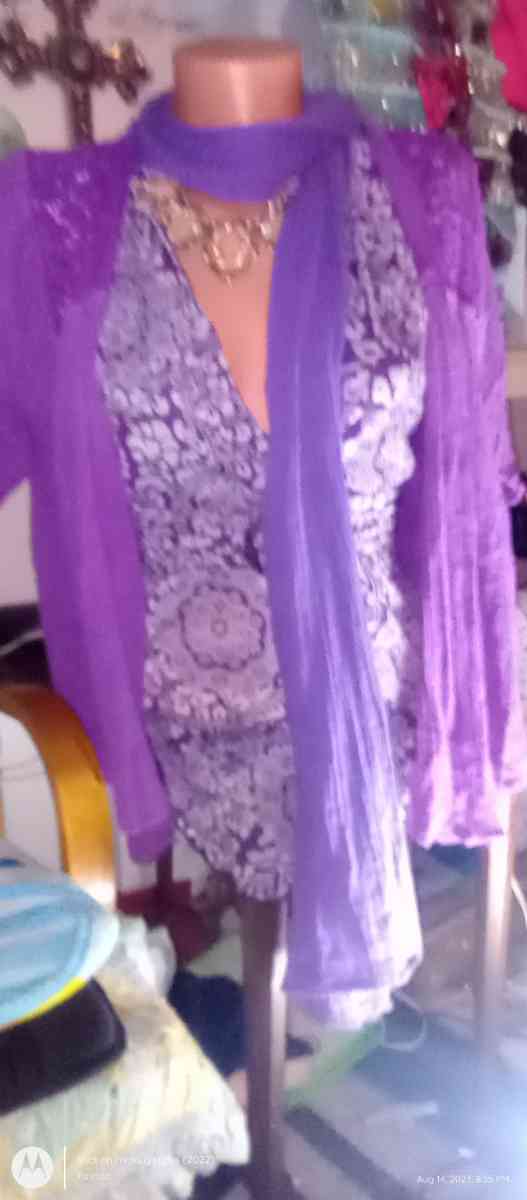 lg ladies blouse - Skiatook, Oklahoma