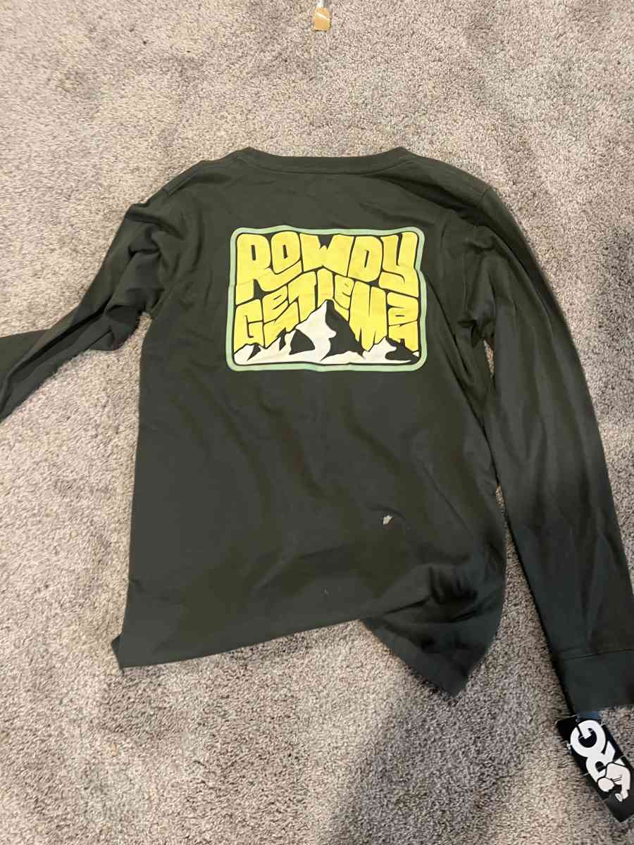 Rowdy Gentleman Long Sleeve Shirt Size Small - Hurst, Texas - FleaMarketBay