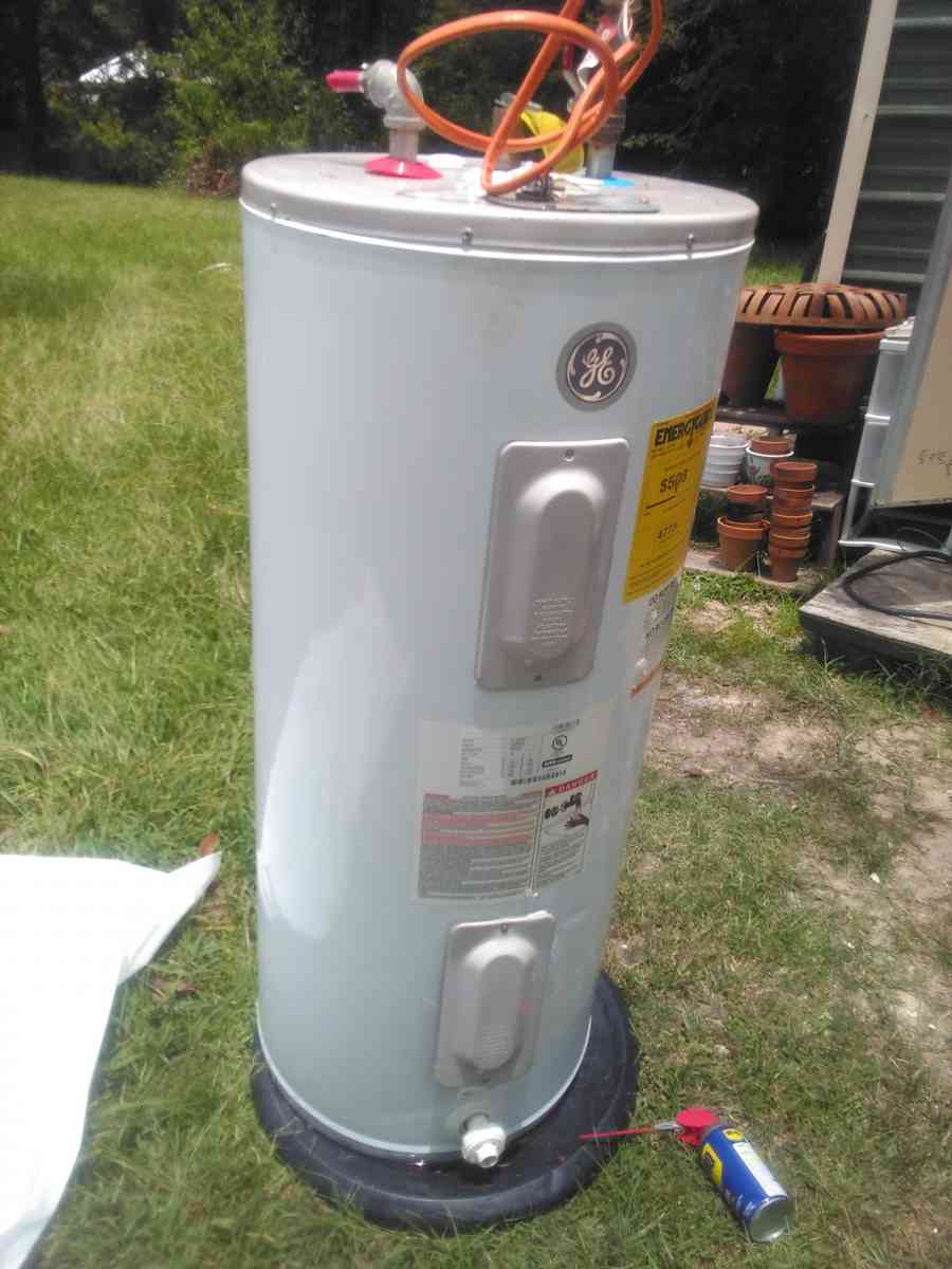 GE hot water heater - Livingston, Louisiana - FleaMarketBay