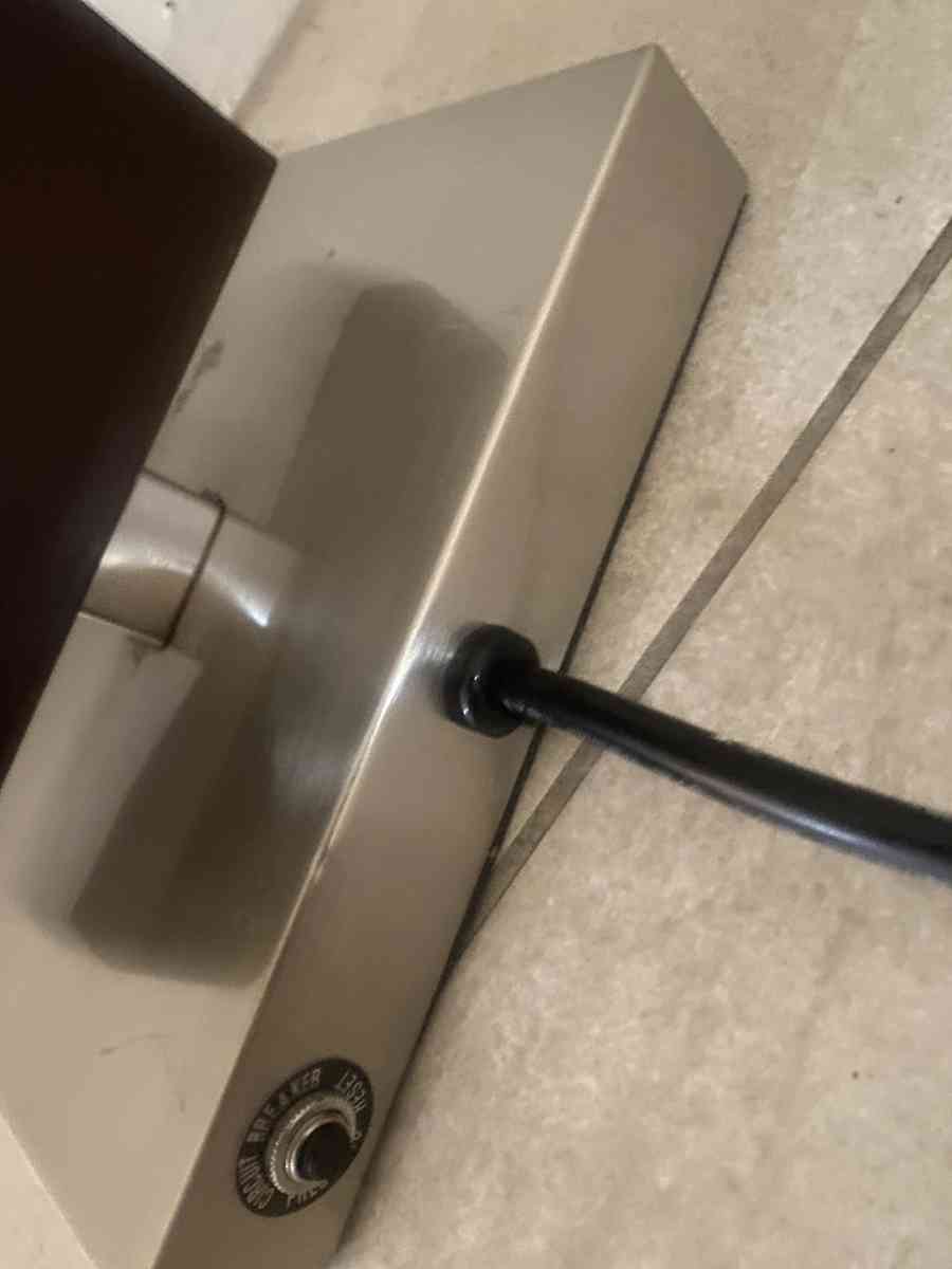 Modern 2 set to lamps - Las Vegas, Nevada - FleaMarketBay