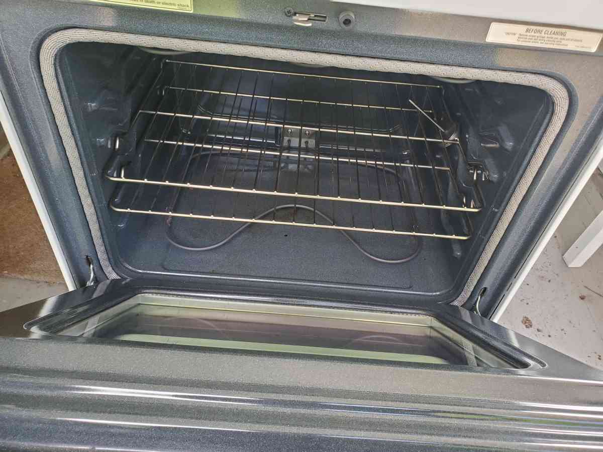 Electric Stove - Cleveland, Ohio - FleaMarketBay