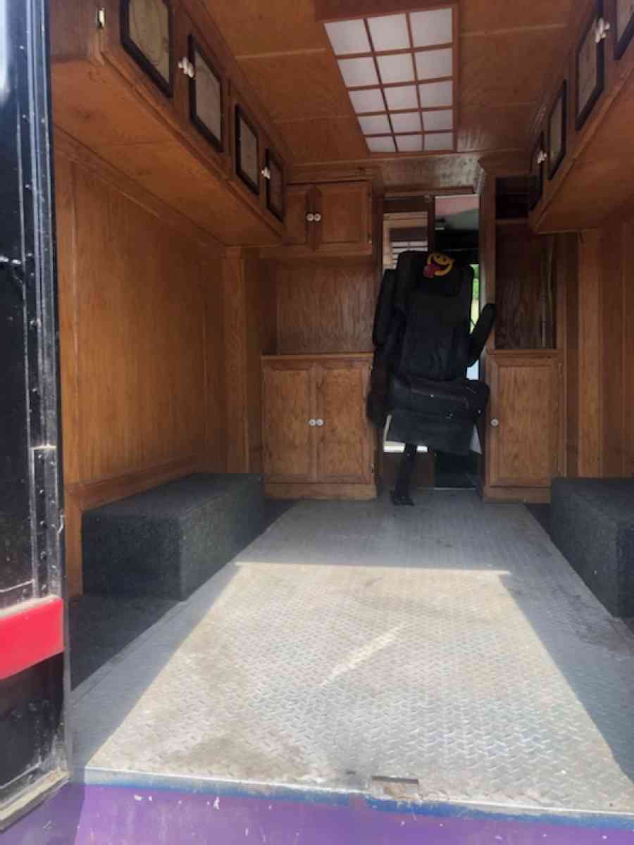 1967 Grumman Box Truck - Indiana, Pennsylvania - FleaMarketBay