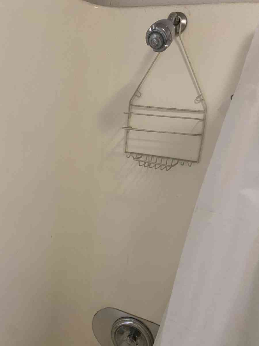 Needing a roommate - Claremont, California - FleaMarketBay