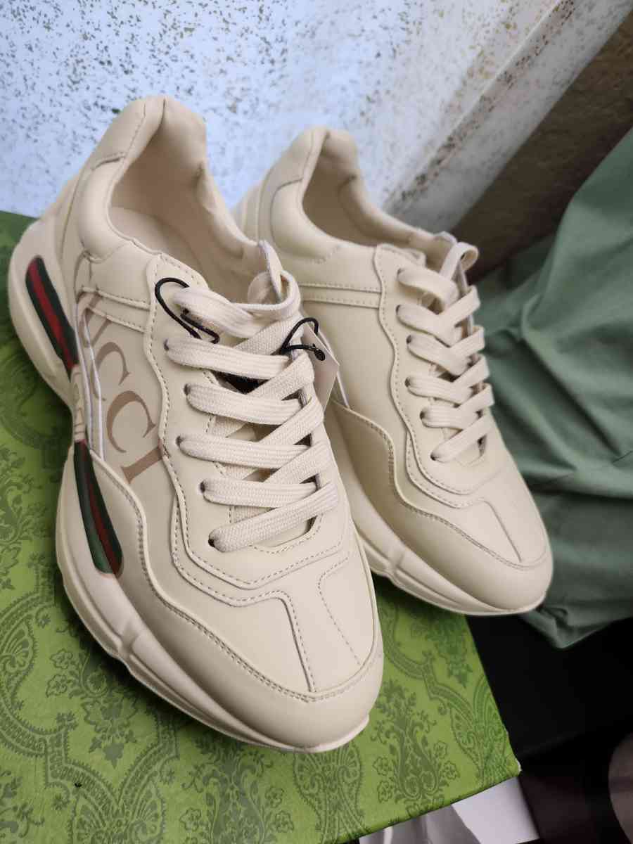 Gucci Sneaker size 7 - Mission Viejo, California - FleaMarketBay