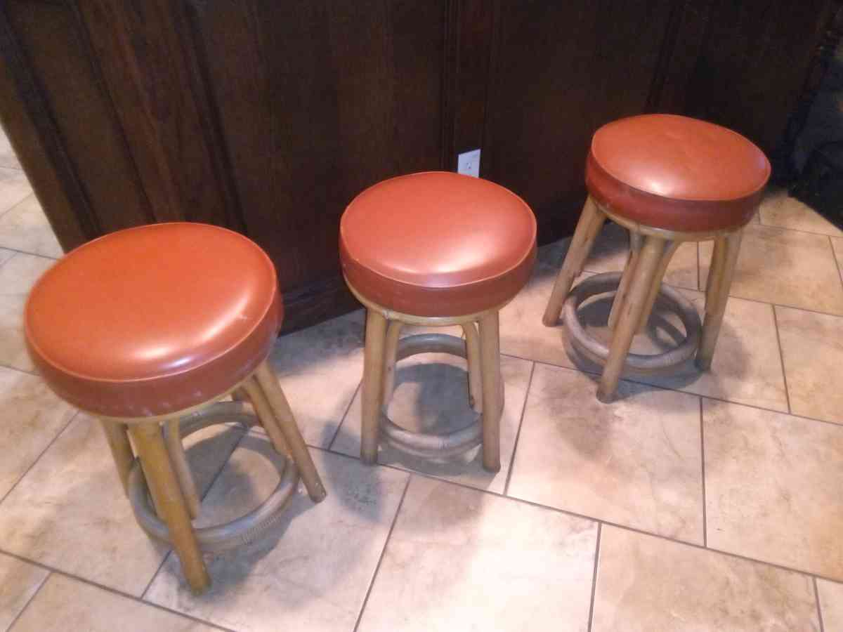 3 bar stools 100 - Corpus Christi, Texas - FleaMarketBay