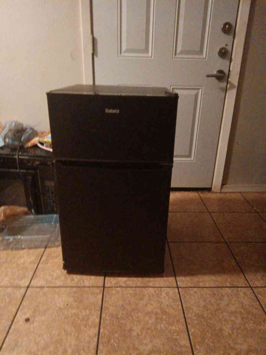 a mini refrigerator - Addison, Texas - FleaMarketBay