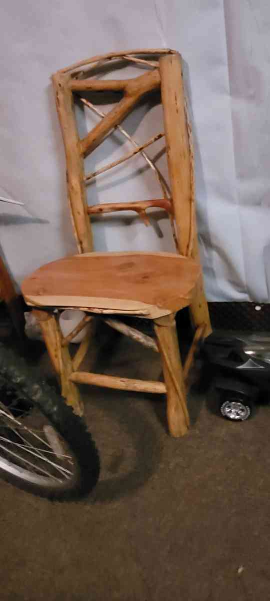 chair hand made - Greenville, South Carolina
