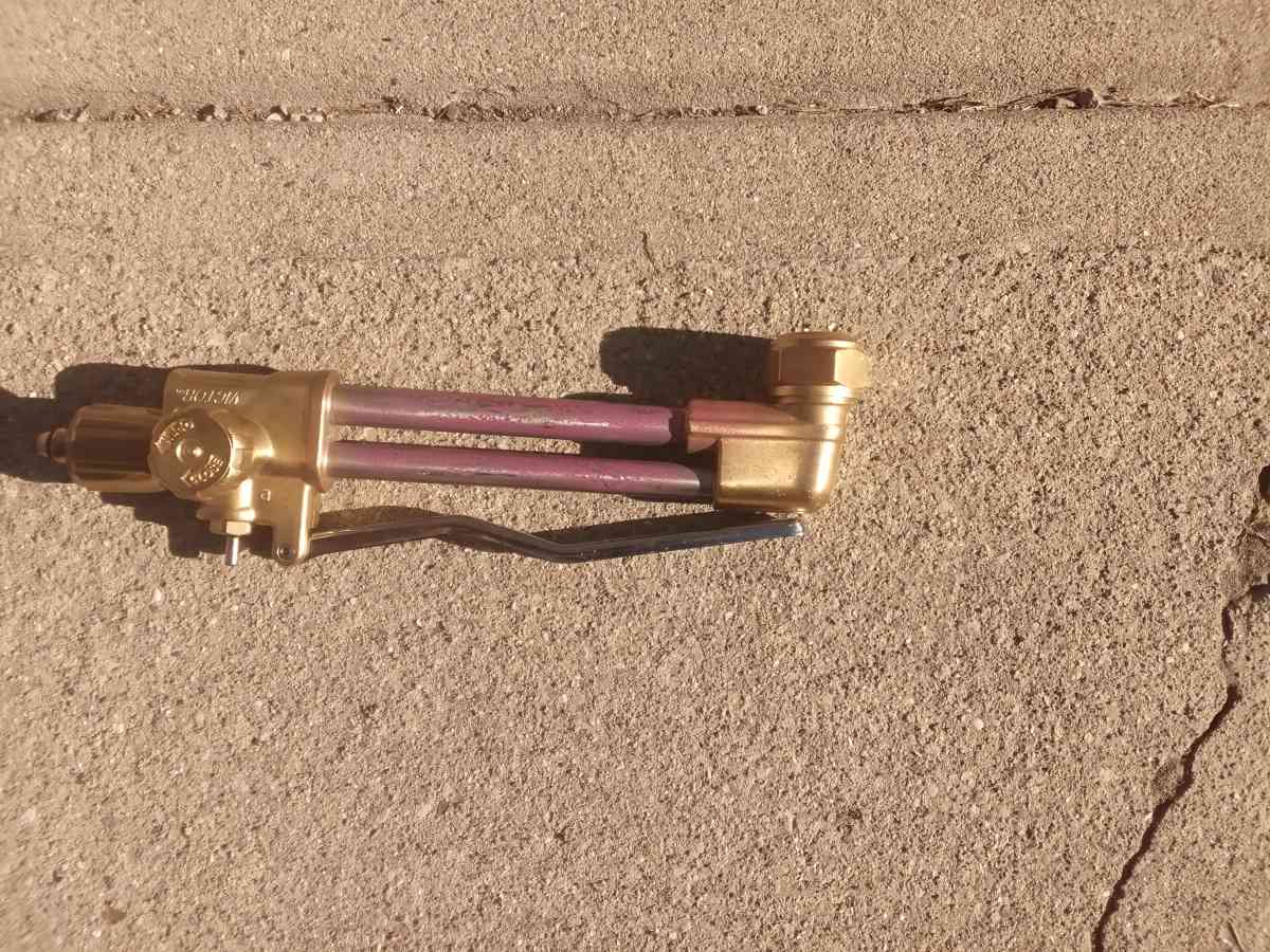 cutting torch head - Shelbyville, Indiana