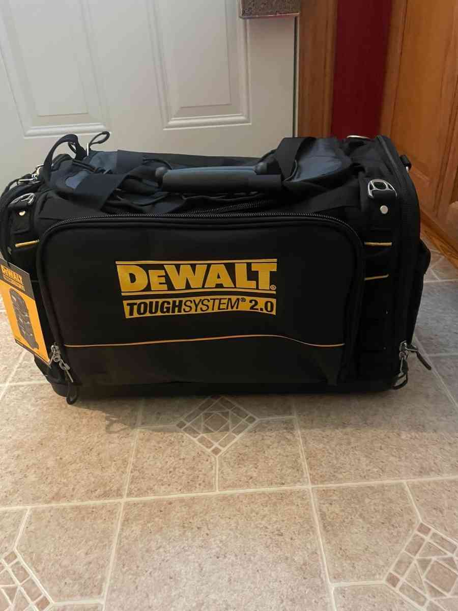 farm toys and Action figure - Bear, Delaware - FleaMarketBay