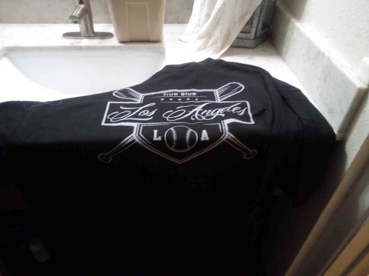 mens shrit - Phoenix, Arizona - FleaMarketBay